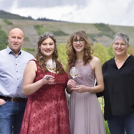 Weingut Weich Hotel Riol Exterior foto